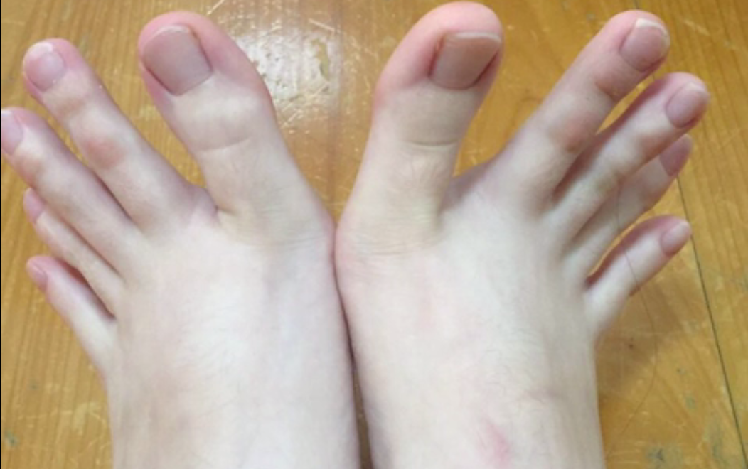 VIDEO Everyone is obsessed with this woman’s feet, and it’s pretty