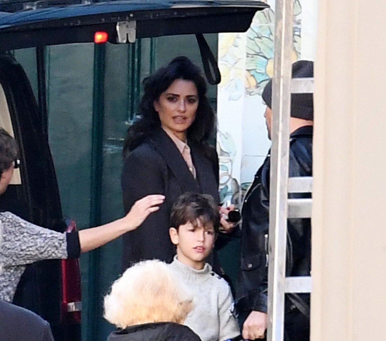 Penelope Cruz finally showed her 7-year old son Leo in Public1250 x 1104